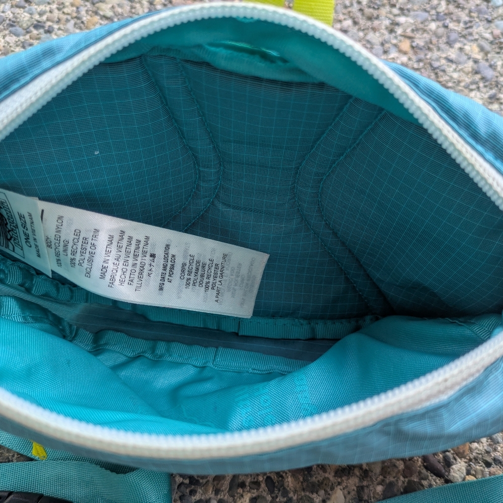 Patagonia Blue Green Ultralight Black Hole Hip Pack - Picture 4 of 5
